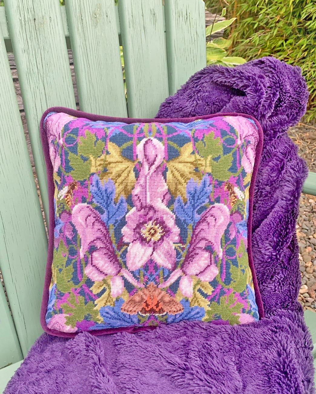 Midnight Wolfsbane Tapestry - Bothy Threads Kit TAM6