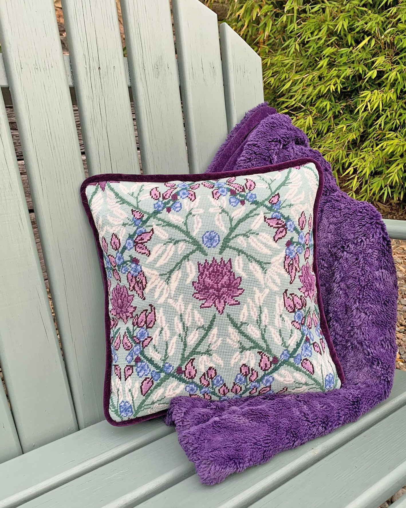 Heritage Blooms Tapestry - Bothy Threads Kit TSM1