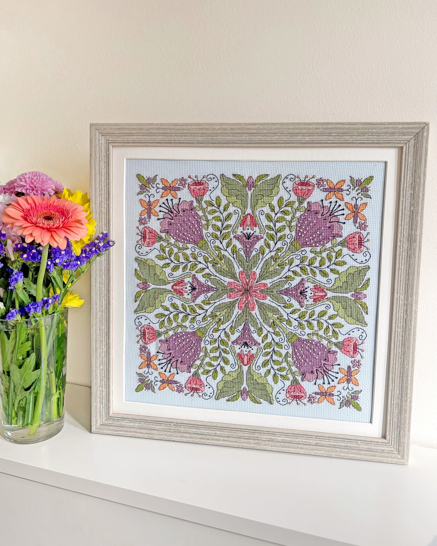Bursting Blooms - Bothy Threads Cross Stitch Kit XBUF2