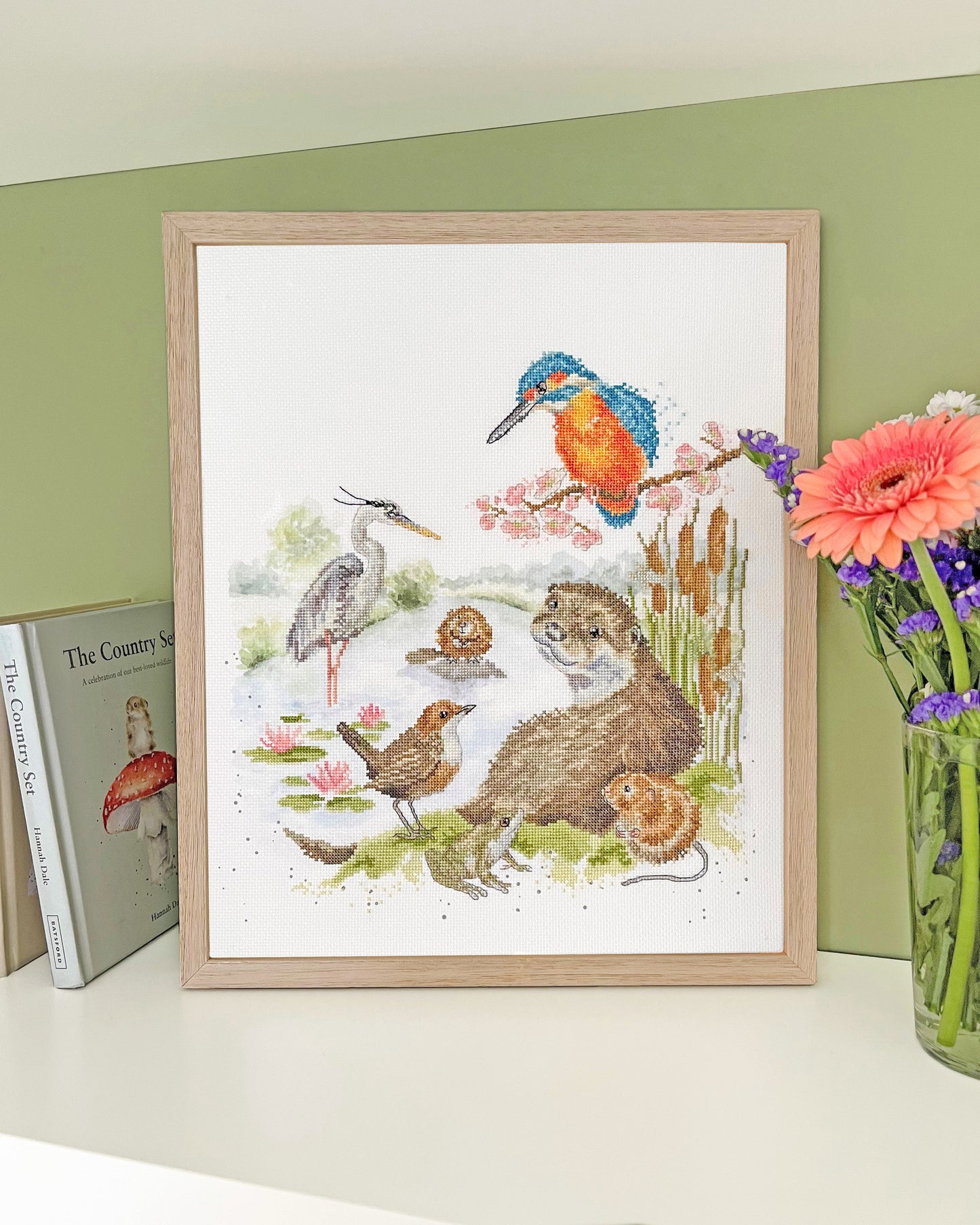 The Water's Edge - Bothy Threads Cross Stitch Kit XHD148