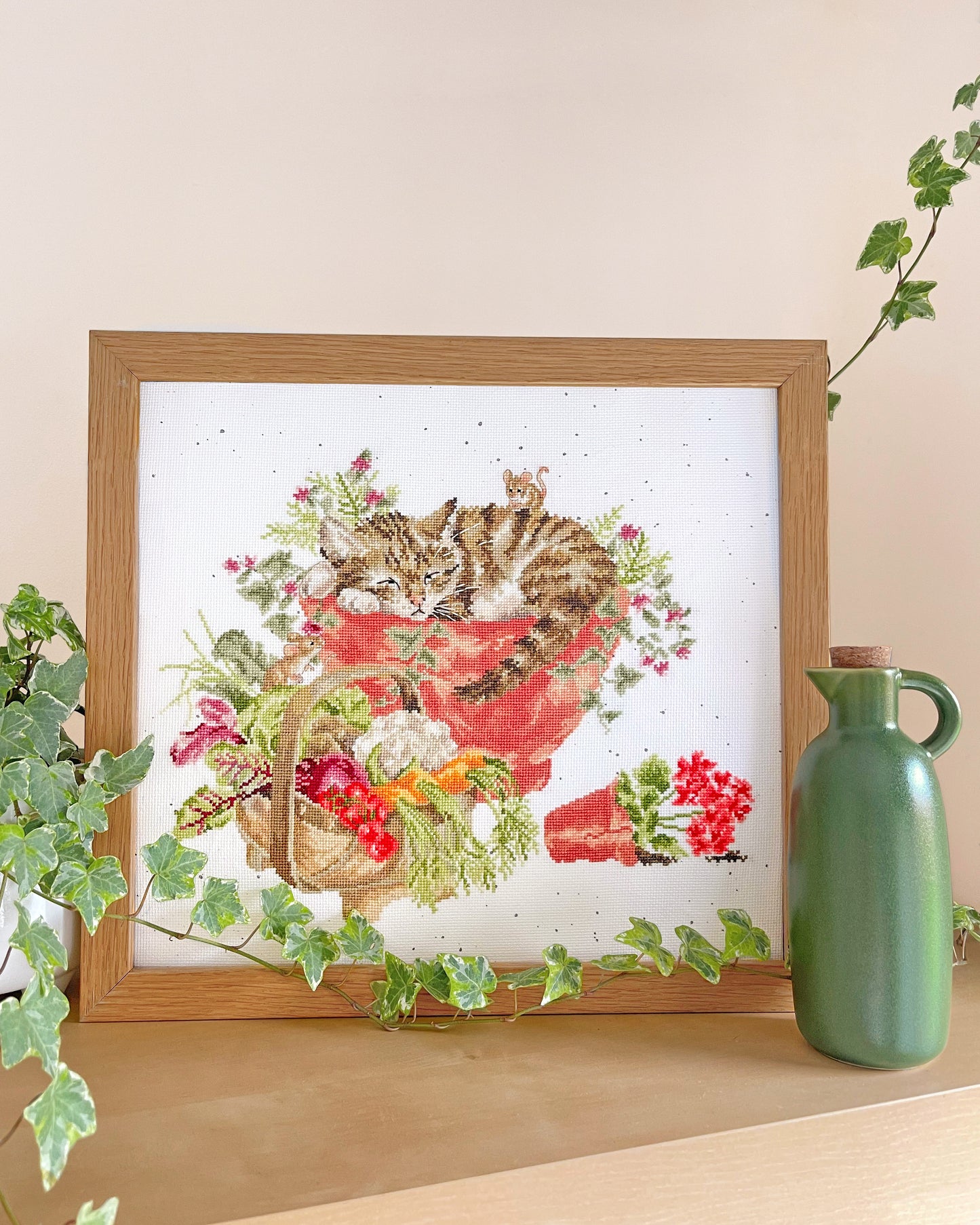 Purrrfect Spot - Bothy Threads Cross Stitch Kit XHD149