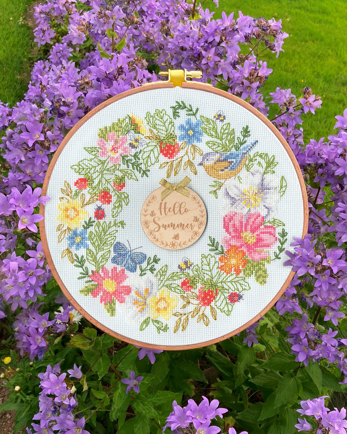 Summer Wreath - Bothy Threads Cross Stitch Kit XJS6