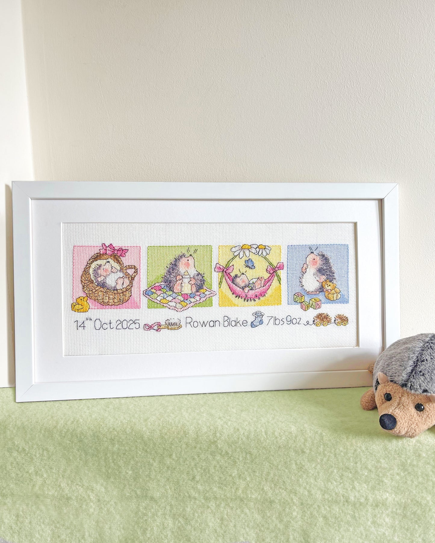 Little Hoglet - Bothy Threads Cross Stitch Kit XMS44